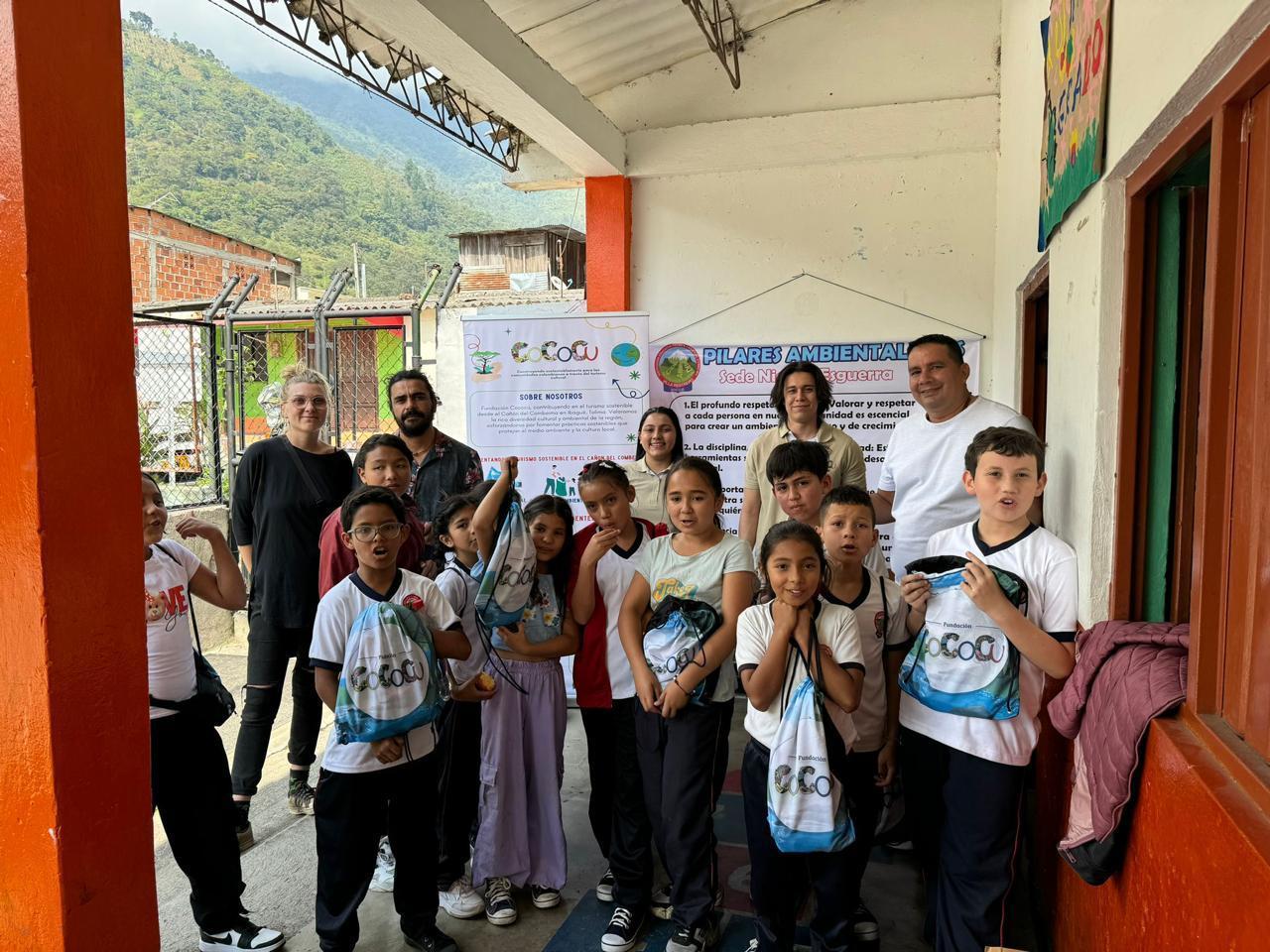 Entrega de Kits Escolares - Imagen 2